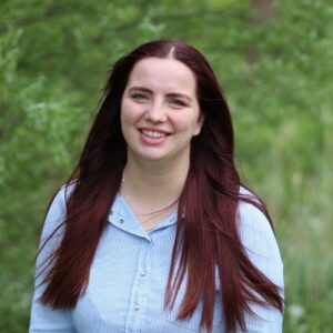 Sandra Jongerden, foto van de voorkant vrouw brede glimlach